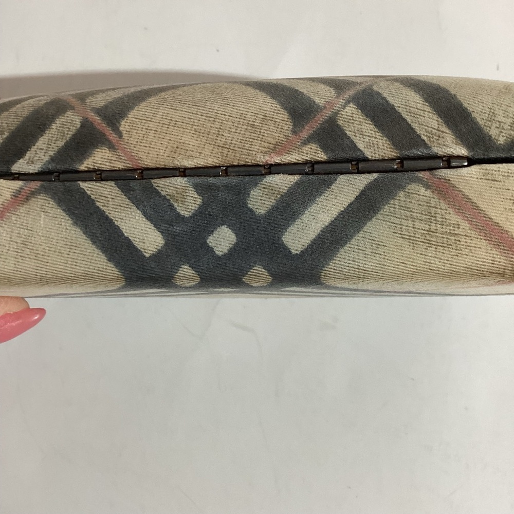 Burberry Original Clamshell Sunglass Case,iconic signature plaid, made in Italy - Picture 12 of 12